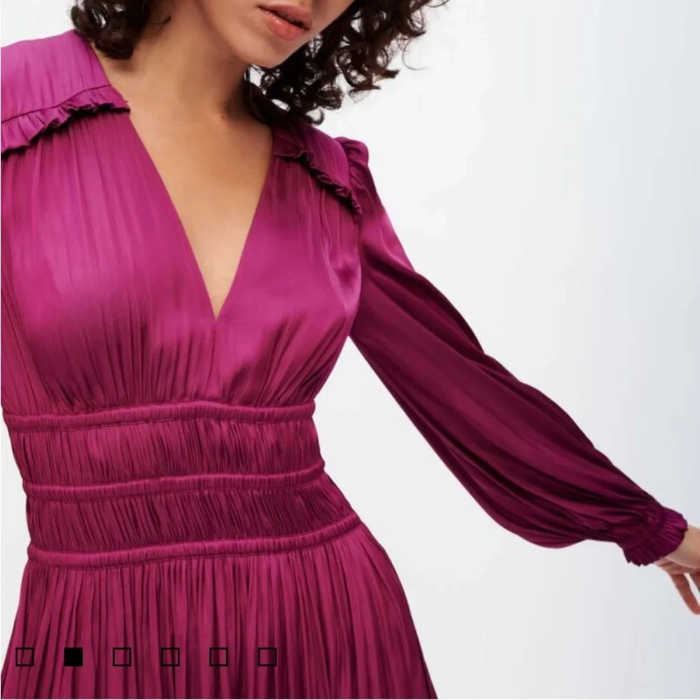 Maje satin dress with ruffles in magenta. - Picture 2 of 7